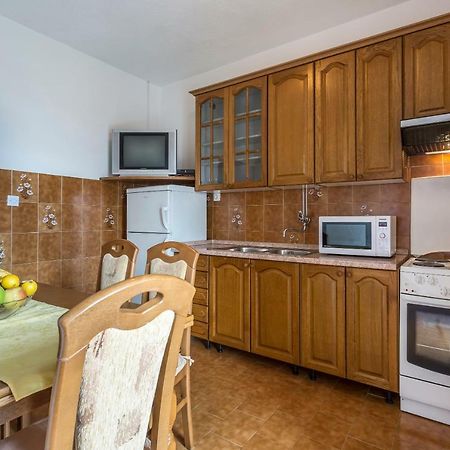 Apartmani Bezma Бол Екстериор снимка