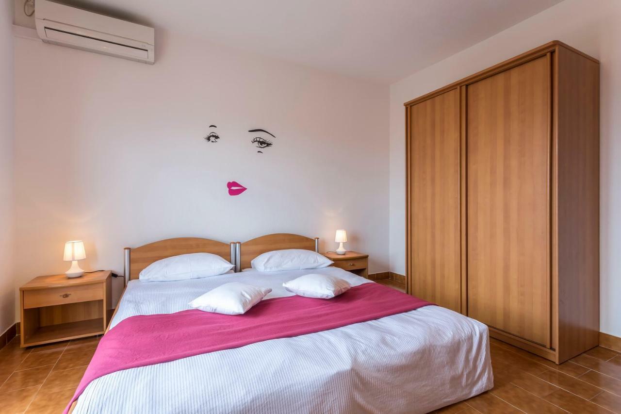 Apartmani Bezma Бол Екстериор снимка