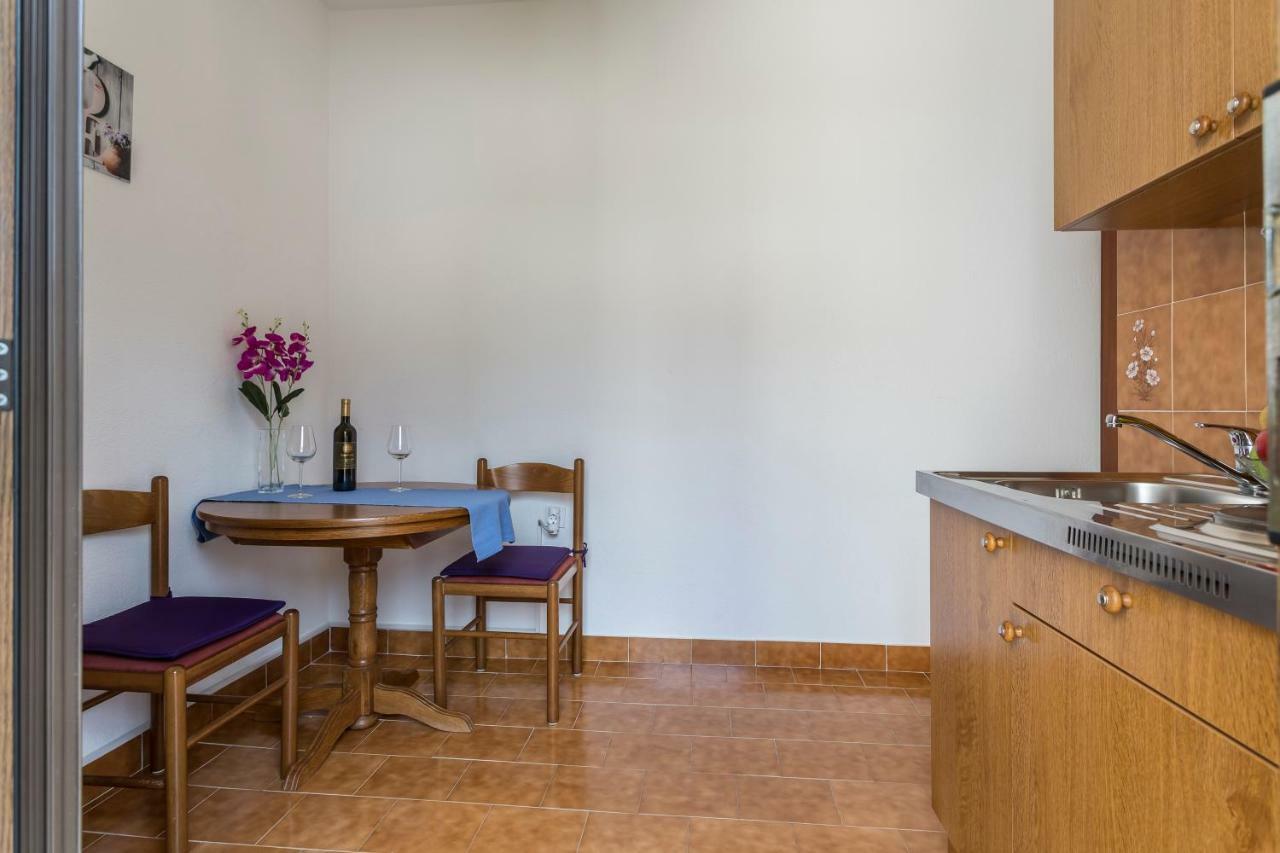 Apartmani Bezma Бол Екстериор снимка